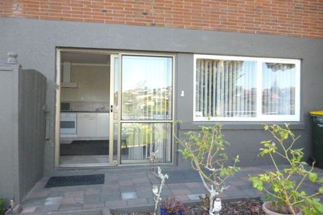 Photo of property in 15 Cheriton Road, Mellons Bay, Auckland, 2014