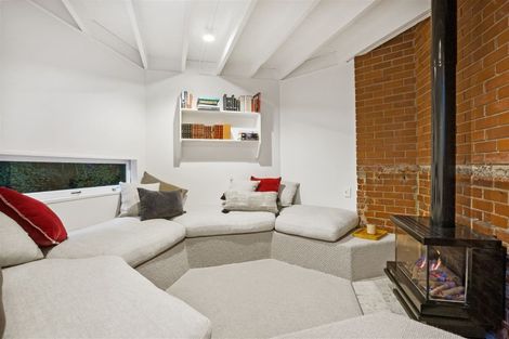 Photo of property in 25 Eastcliffe Road, Castor Bay, Auckland, 0620