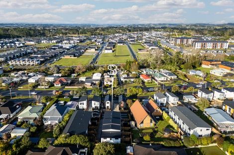 Photo of property in 360 Main Road, Huapai, Kumeu, 0810