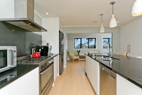 Photo of property in 81 Pemberton Avenue, Bayview, Auckland, 0629