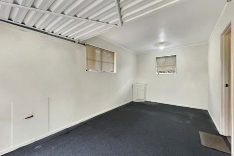 Photo of property in 1/65 Titirangi Road, New Lynn, Auckland, 0600