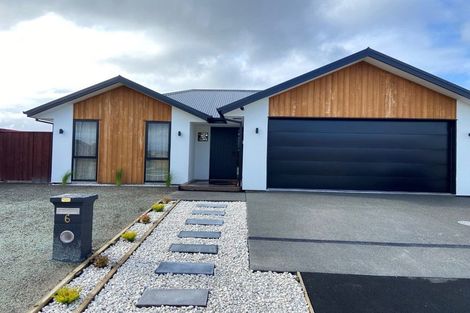 Photo of property in 6 Crosado Place, Rolleston, 7614