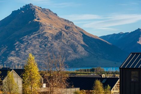 Photo of property in 11 Falconer Rise, Jacks Point, Queenstown, 9371