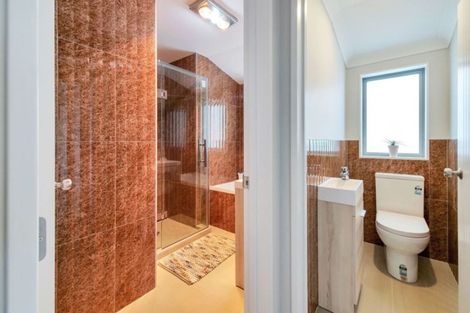 Photo of property in 237a Sturges Road, Henderson, Auckland, 0612