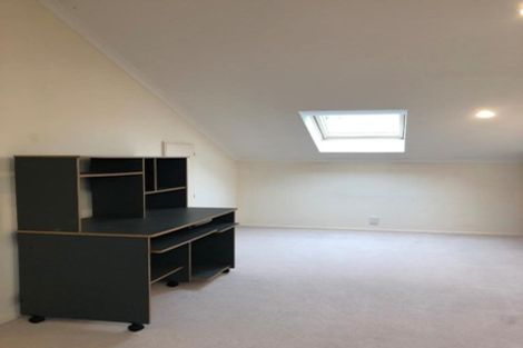 Photo of property in 42 Lakeridge Close, Rangatira Park, Taupo, 3330