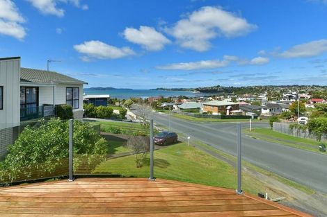 Photo of property in 18 Tamatea Drive, Snells Beach, 0920