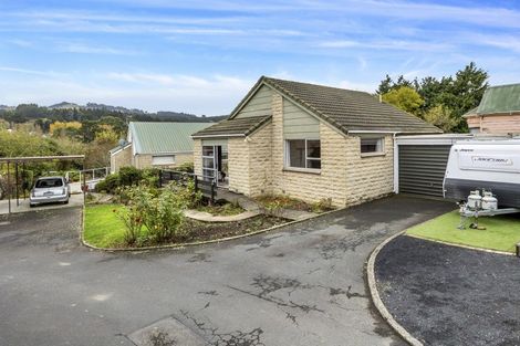 Photo of property in 2e Rennie Street, Green Island, Dunedin, 9018