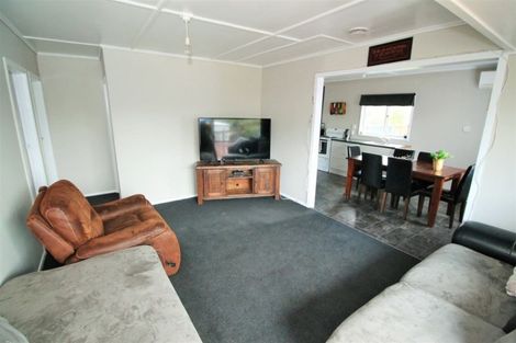 Photo of property in 17 Carrington Crescent, Tokoroa, 3420