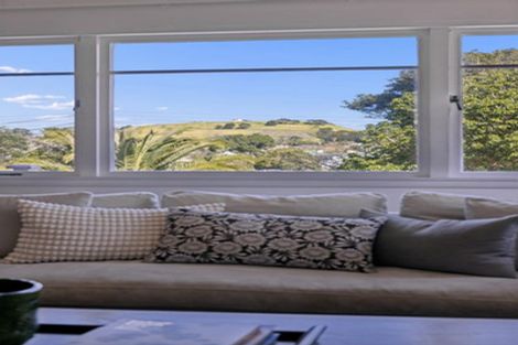 Photo of property in 12 Wairoa Road, Narrow Neck, Auckland, 0624