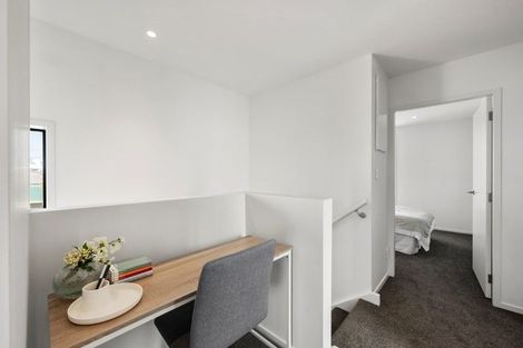 Photo of property in 96b Apu Crescent, Lyall Bay, Wellington, 6022