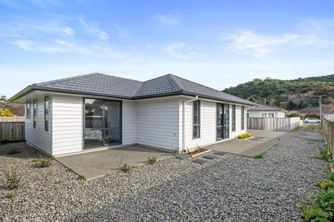 Photo of property in 74a Westminster Road, Wainuiomata, Lower Hutt, 5014