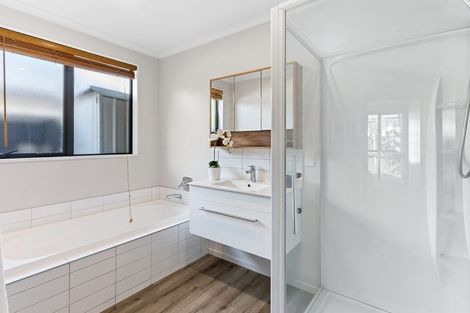 Photo of property in 13 Carrs Road, Wigram, Christchurch, 8025