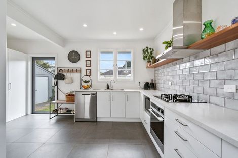 Photo of property in 10 Puriri Street, Te Kamo, Whangarei, 0112