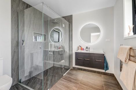 Photo of property in 22 Awatiro Drive, Kaukapakapa, 0871