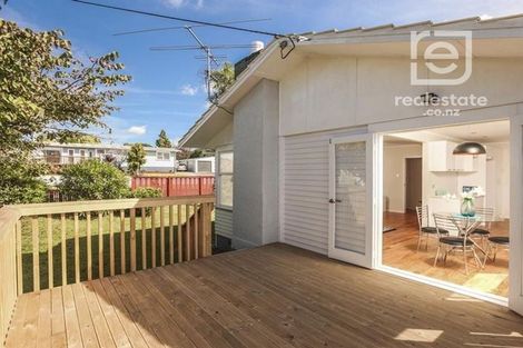 Photo of property in 90 Divich Avenue, Te Atatu South, Auckland, 0602