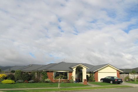 Photo of property in 7 San Priamo Place, Paraparaumu Beach, Paraparaumu, 5032