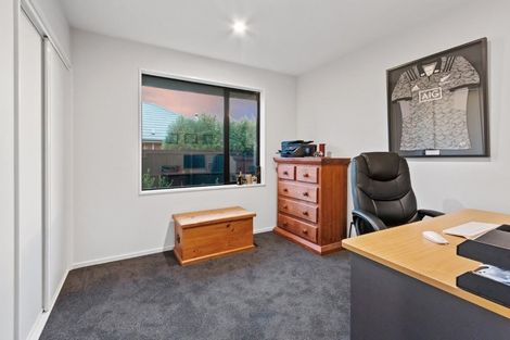 Photo of property in 2 Lawrence Drive, Rolleston, 7614