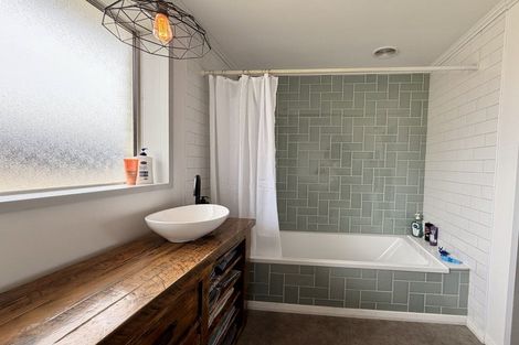 Photo of property in 36 Ure Street, South Hill, Oamaru, 9400