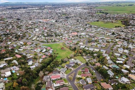 Photo of property in 21 Dunvegan Place, Dinsdale, Hamilton, 3204