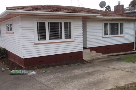 Photo of property in 1/84 College Road, Northcote, Auckland, 0627