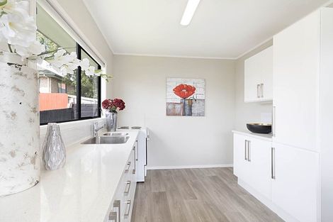 Photo of property in 1/23 Blacklock Avenue, Henderson, Auckland, 0612