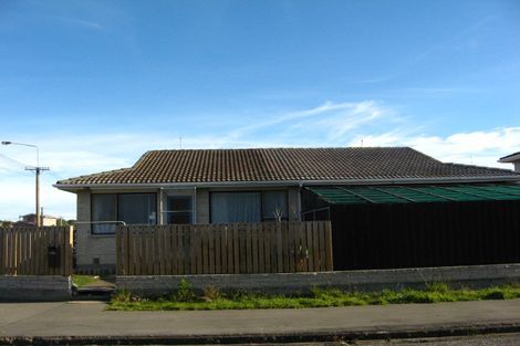 Photo of property in 170a Marine Parade, New Brighton, Christchurch, 8083