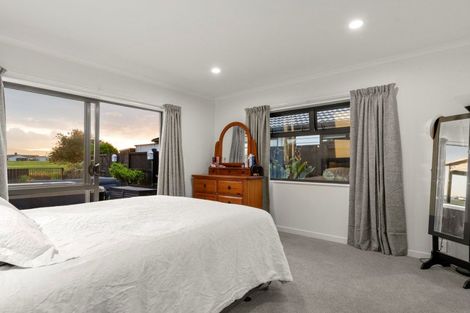 Photo of property in 21 Nicole Place, Papamoa Beach, Papamoa, 3118