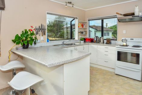 Photo of property in 2/9 Bellville Drive, Clendon Park, Auckland, 2103