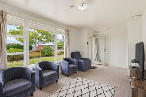 Photo of property in 14 William Street, Levin, 5510