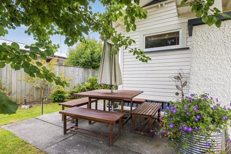 Photo of property in 33 Bowling Road, Greenmeadows, Napier, 4112