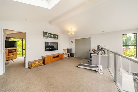 Photo of property in 8 Flotilla Place, Whitby, Porirua, 5024