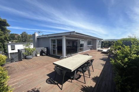 Photo of property in 29 Kiriwai Road, Paremata, Porirua, 5024