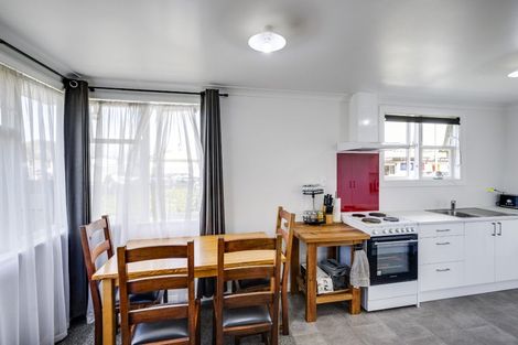 Photo of property in 1122 Jellicoe Street, Mayfair, Hastings, 4122