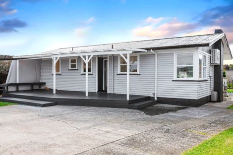 Photo of property in 37 Yvonne Street, Melville, Hamilton, 3206