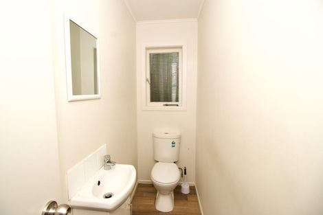 Photo of property in 79 Sabulite Road, Kelston, Auckland, 0602