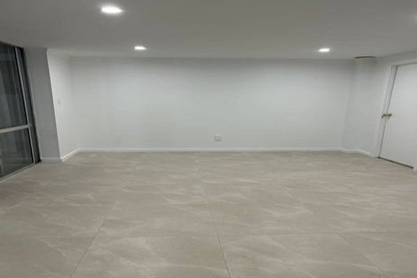 Photo of property in 2/1004 East Coast Road, Northcross, Auckland, 0630