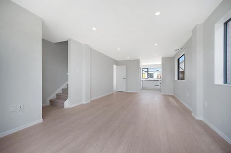 Photo of property in 73 Kaha Road, Papakura, 2110