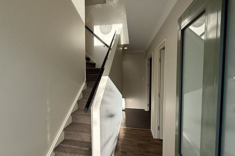 Photo of property in 6 Chadlington Avenue, Henderson, Auckland, 0612