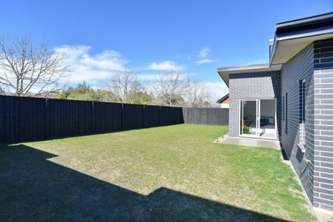 Photo of property in 11 Lewis Close, Rangiora, 7400