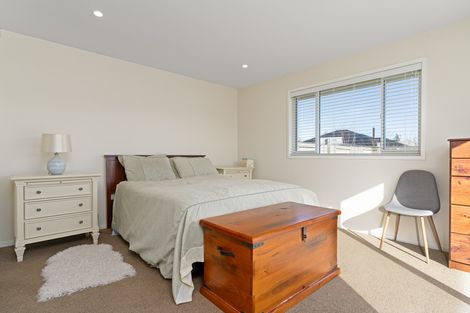 Photo of property in 11 Maple Grove, Kingston, Wellington, 6021