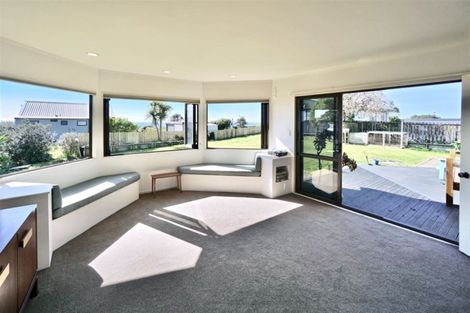 Photo of property in 575 Pukehina Parade, Pukehina, Te Puke, 3189