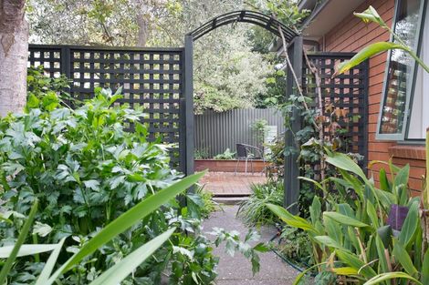 Photo of property in 4/8 Hillsborough Terrace, Hillsborough, Christchurch, 8022