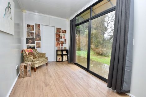 Photo of property in 65 Connollys Line, Carterton, 5713