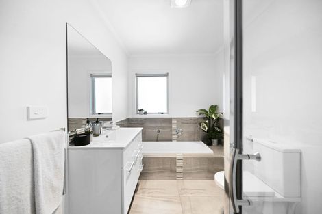 Photo of property in 10 Charlotte Crescent, Dinsdale, Hamilton, 3204