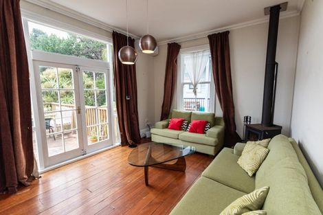 Photo of property in 29 Mortimer Terrace, Aro Valley, Wellington, 6021
