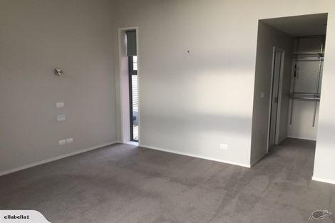 Photo of property in 16 Roberts Street, Martinborough, 5711