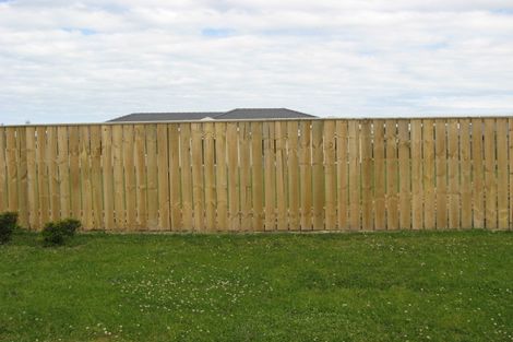 Photo of property in 2 Willowside Place, Amberley, 7410