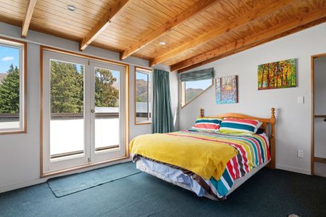 Photo of property in 1 Totara Terrace, Wanaka, 9305