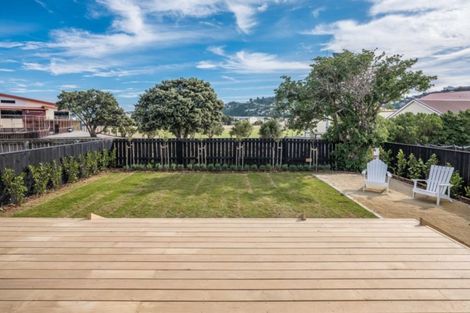 Photo of property in 204 Coutts Street, Rongotai, Wellington, 6022