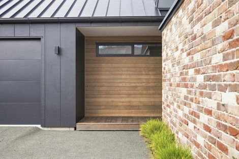 Photo of property in 225 Springfield Road, St Albans, Christchurch, 8014